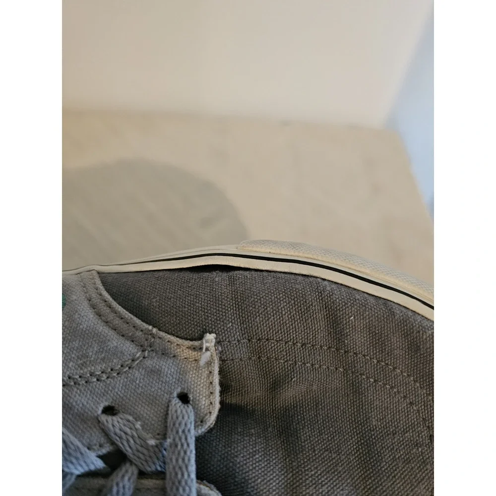 Nike Girls Lace Up Gray Logo Shoes 4.5Y